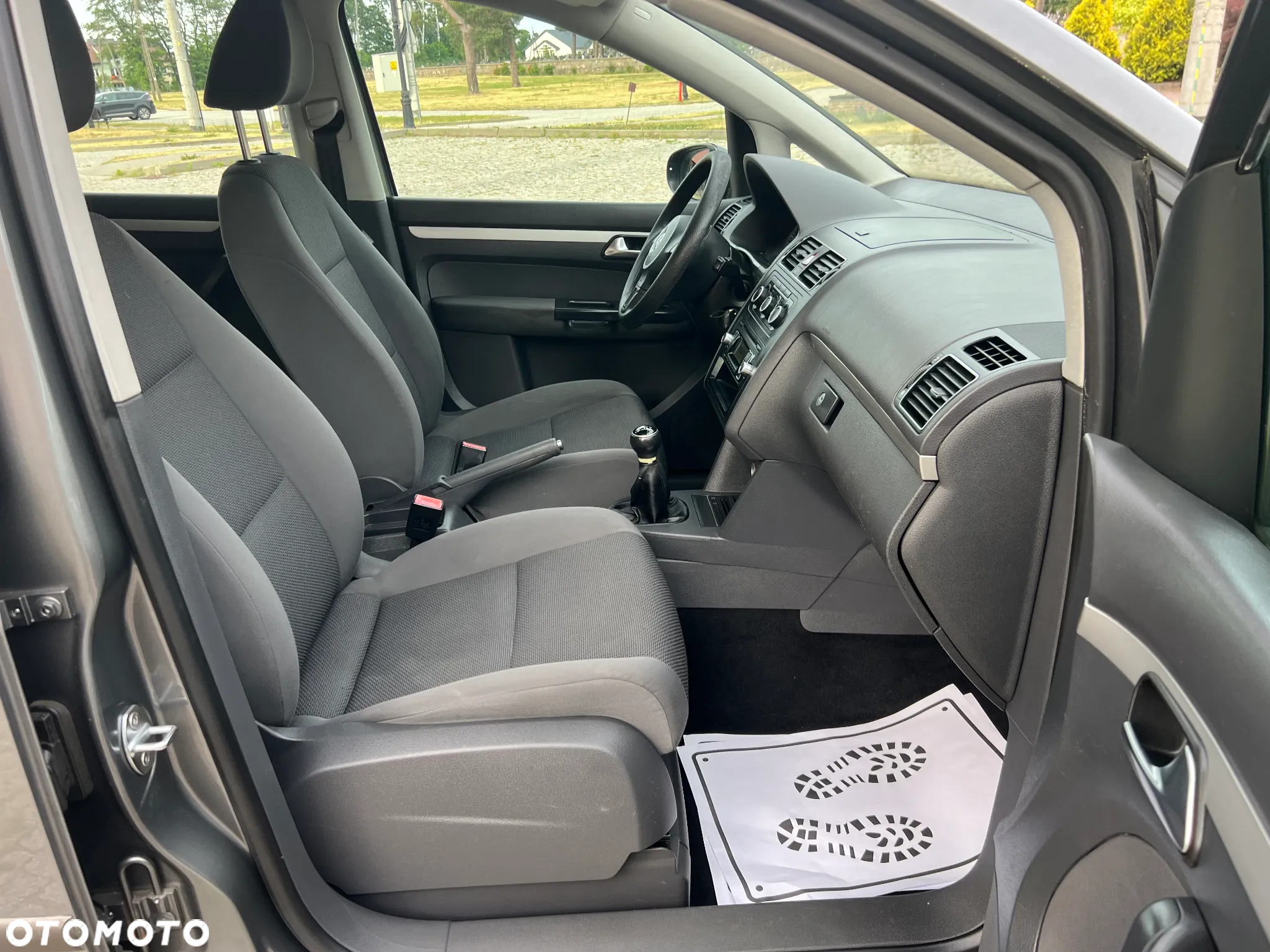 Volkswagen Touran 1.6 TDI DPF Highline - 13