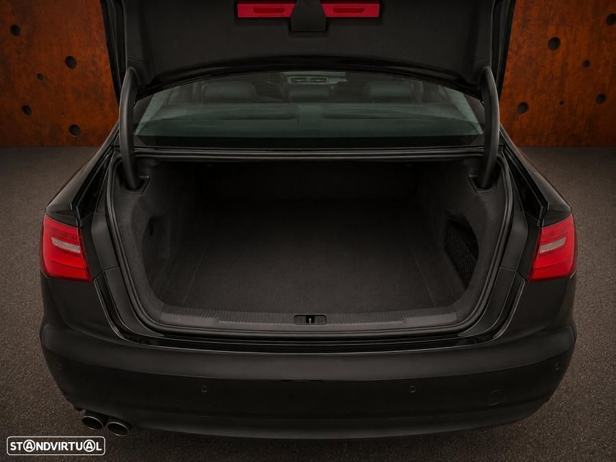 Audi A6 - 6