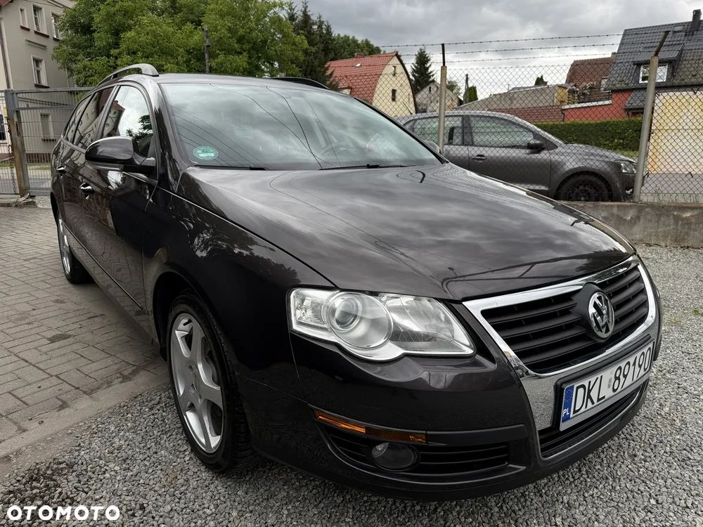 Volkswagen Passat 1.6 - 8