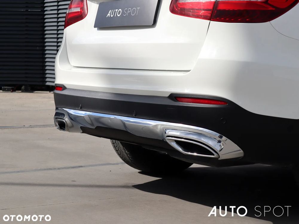 Mercedes-Benz GLC 220 d 4Matic 9G-TRONIC - 9