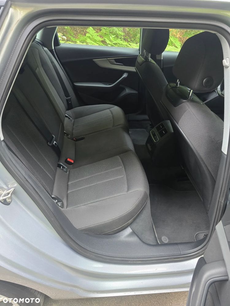 Audi A4 Avant 2.0 TDI DPF clean diesel quattro S tronic Attraction - 13