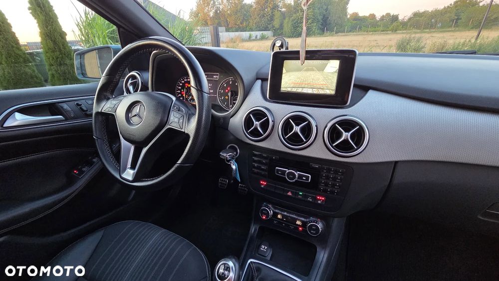 Mercedes-Benz Klasa B 200 (BlueEFFICIENCY) - 31