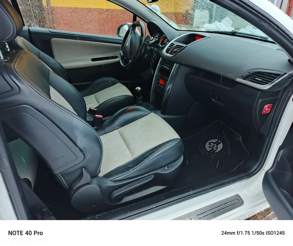 Peugeot 207 1.6 VTi Sporty - 14