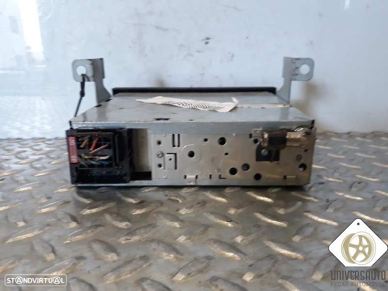 SISTEMA AUDIO / RADIO CD CHEVROLET AVEO / KALOS FASTBACK 2005 - 1