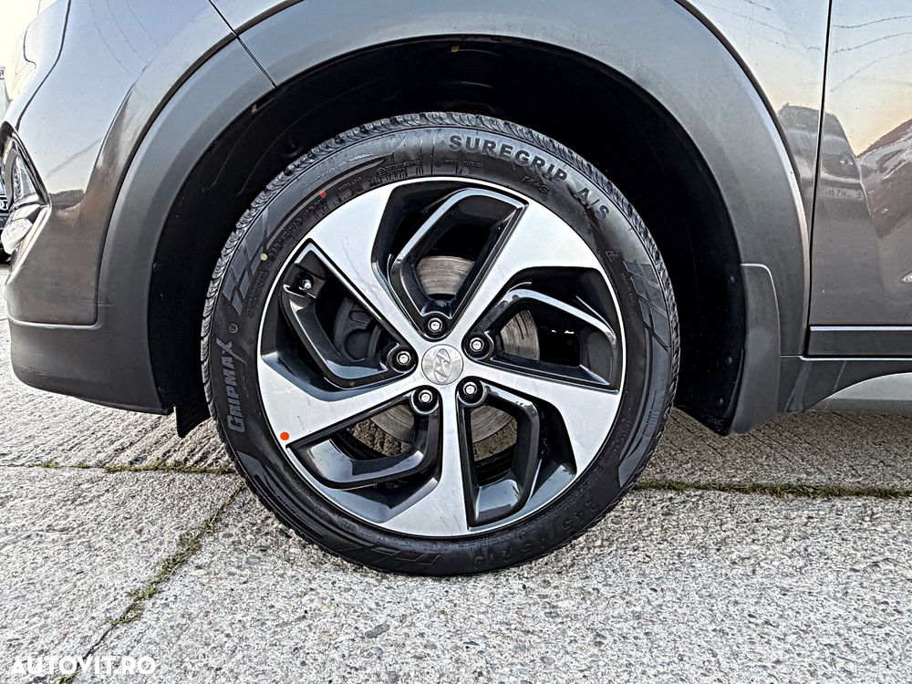 Hyundai Tucson 2.0 CRDI 4WD 6MT Premium - 26