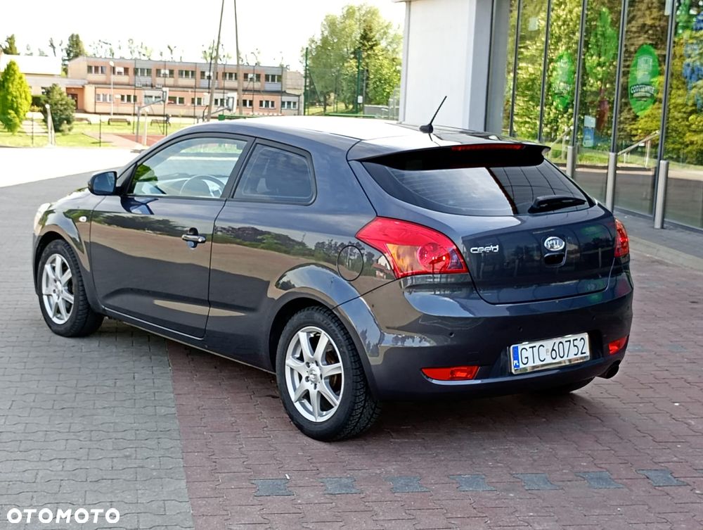 Kia ProCeed - 6