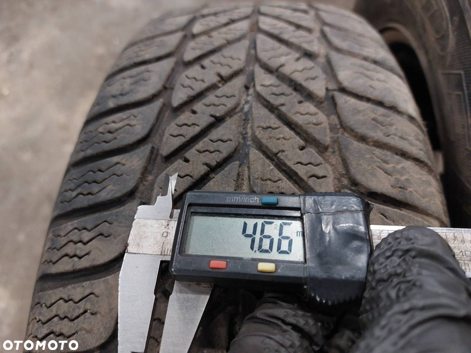 OPONY ZIMOWE 2 SZT 195/65R15 2011R DĘBICA FRIGO 2 - 11