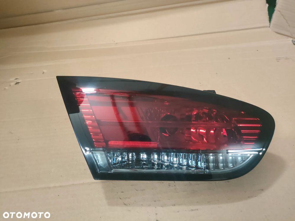 LEON II 2 05- Lampa Tylna w Klapę led lewy tył - 3