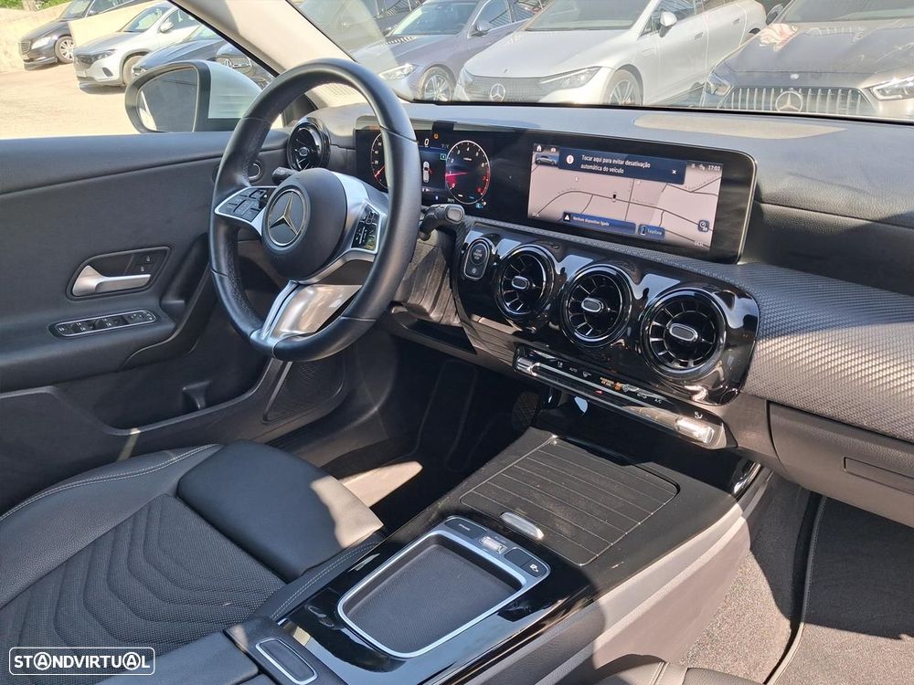 Mercedes-Benz A 200 Standard - 12