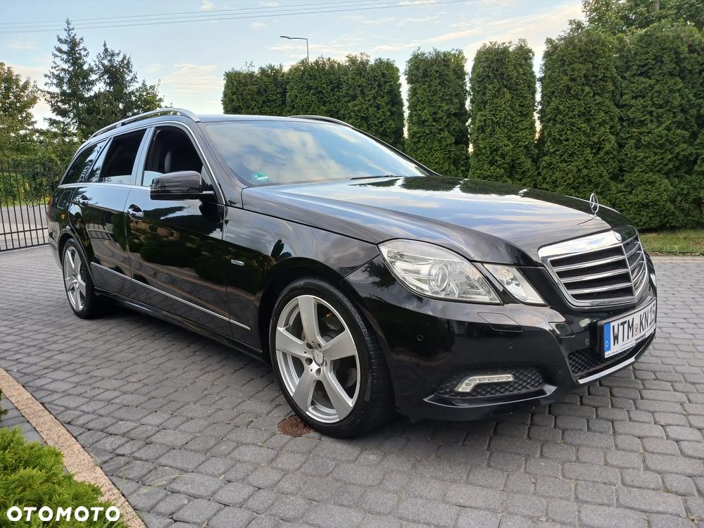Mercedes-Benz Klasa E 200 T CGI BlueEFFICIENCY Automatik - 9