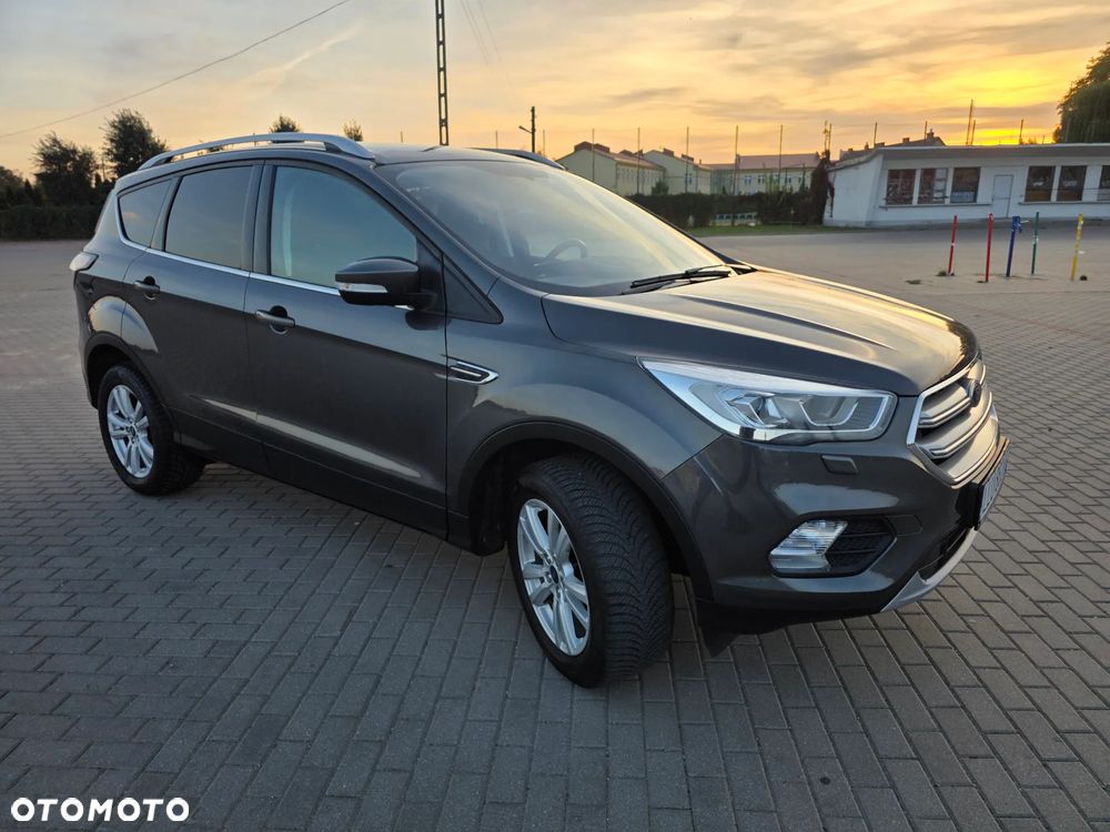 Ford Kuga 1.5 EcoBoost 2x4 Titanium - 14