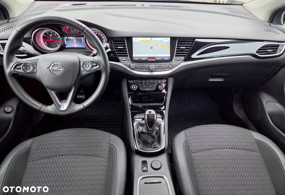 Opel Astra 1.4 Turbo Sports Tourer Innovation - 32