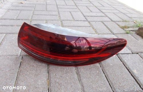 MERCEDES EQC N293 PRAWA TYLNA LAMPA ORYGINAŁ A2939062201 - 2
