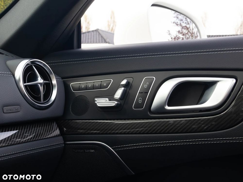Mercedes-Benz SL 63 AMG - 22