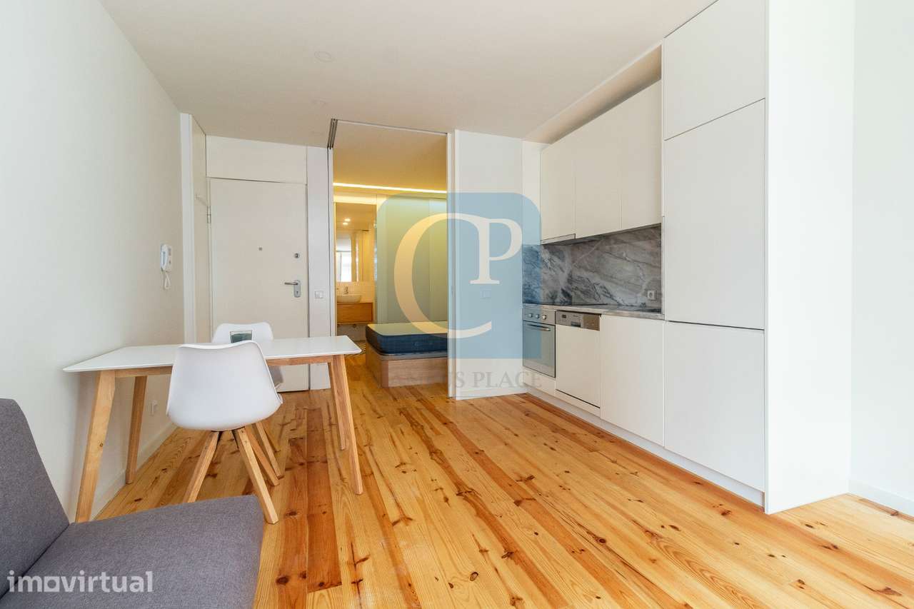 Apartamento T0 mobilado na Rua da Alegria, próximo do Marquês - Grande imagem: 3/16