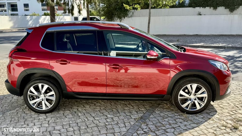 Peugeot 2008 1.2 PureTech Allure EAT6 - 7