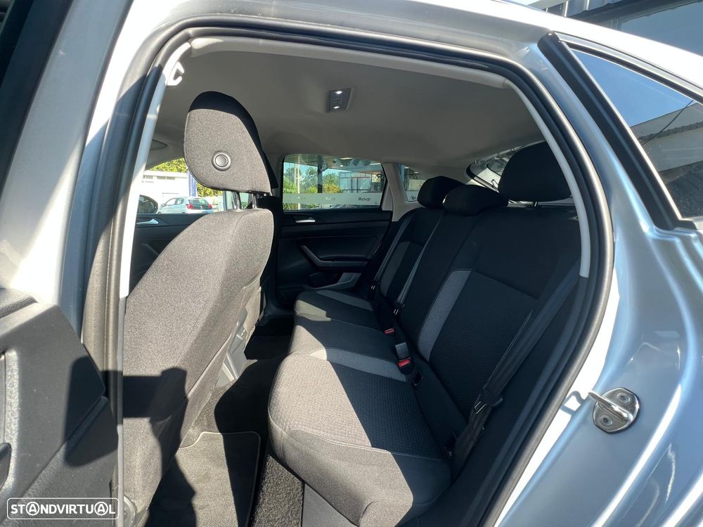 VW Taigo 1.0 TSI Urban DSG - 8