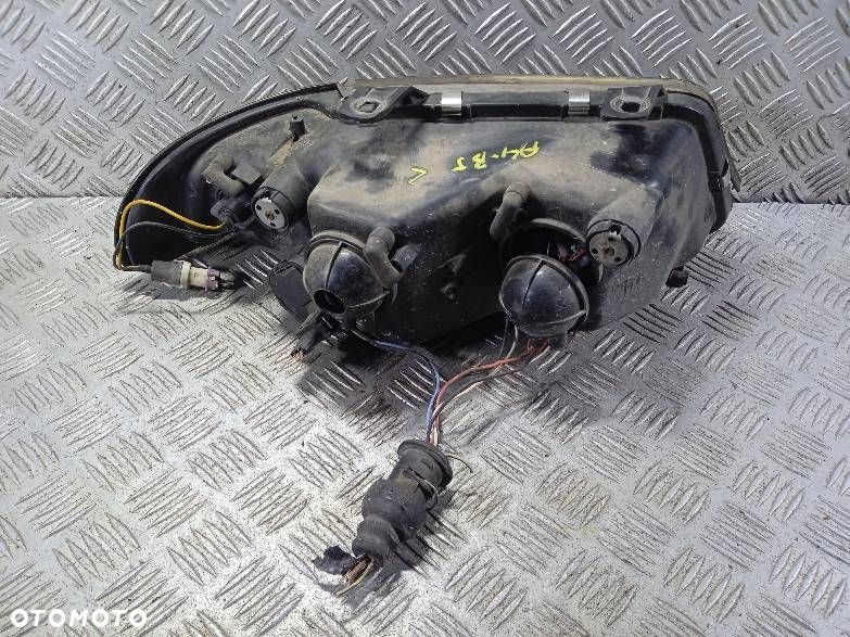 LAMPA LEWA PRZEDNIA AUDI A4 B5 - 3