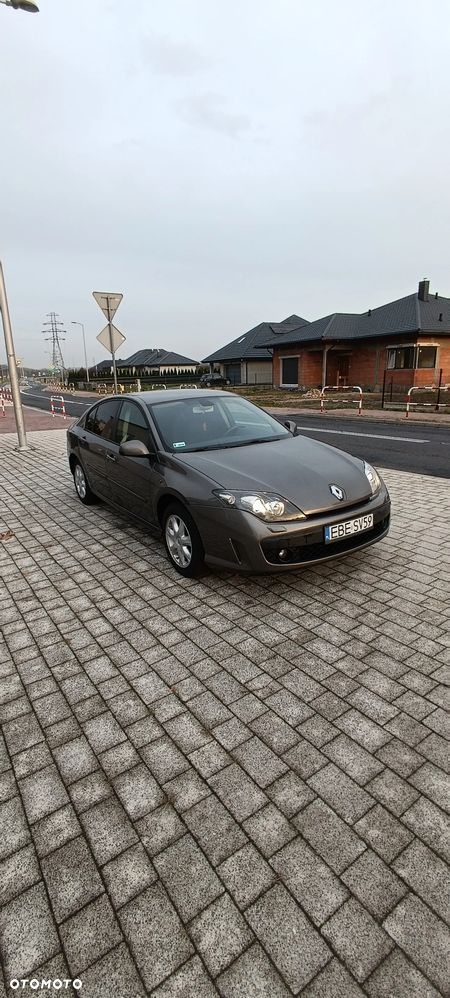 Renault Laguna - 1