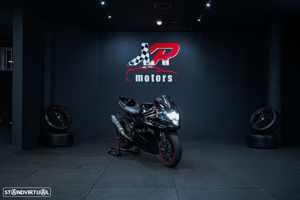 Suzuki GSX-R K5 - 2