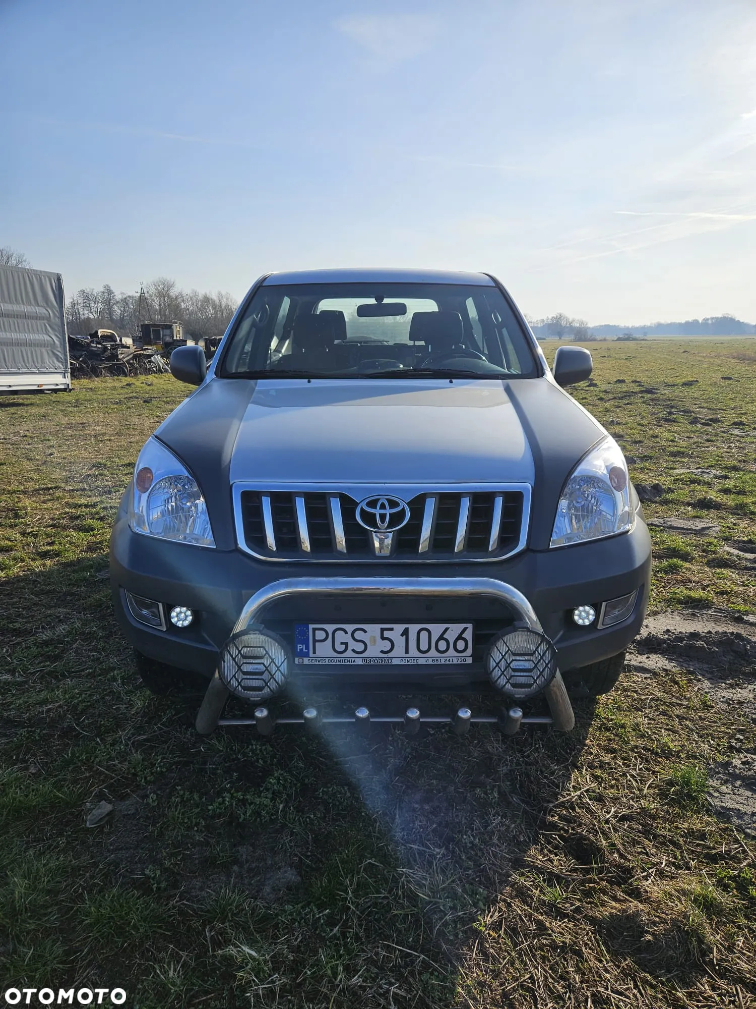 Toyota Land Cruiser - 2