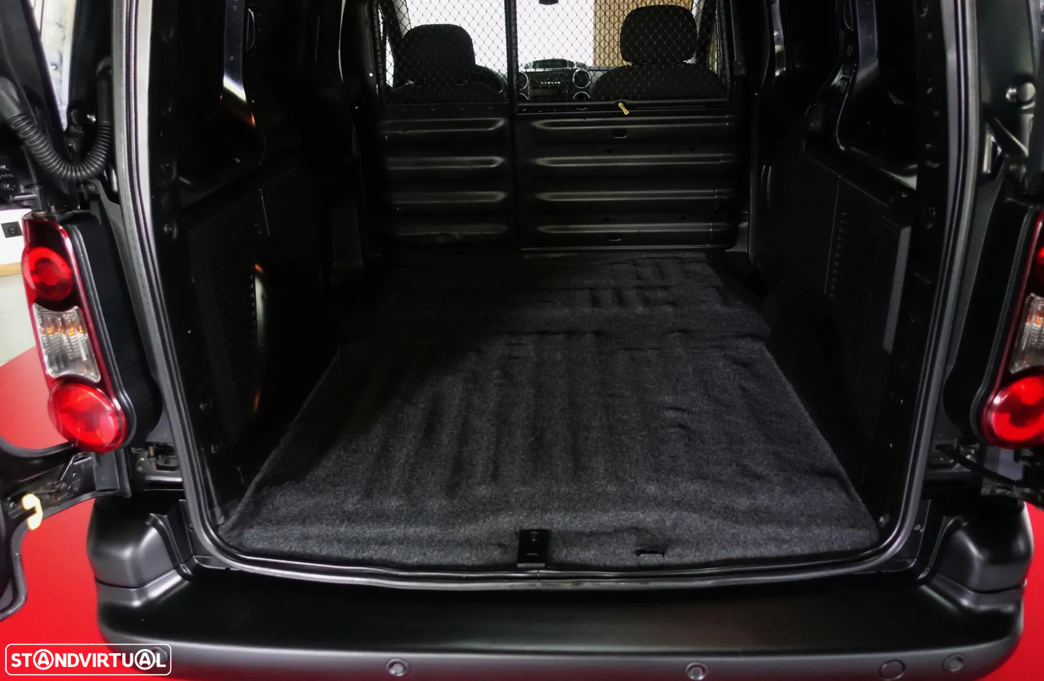 Peugeot BERLINGO IGUAL A NOVA - 8