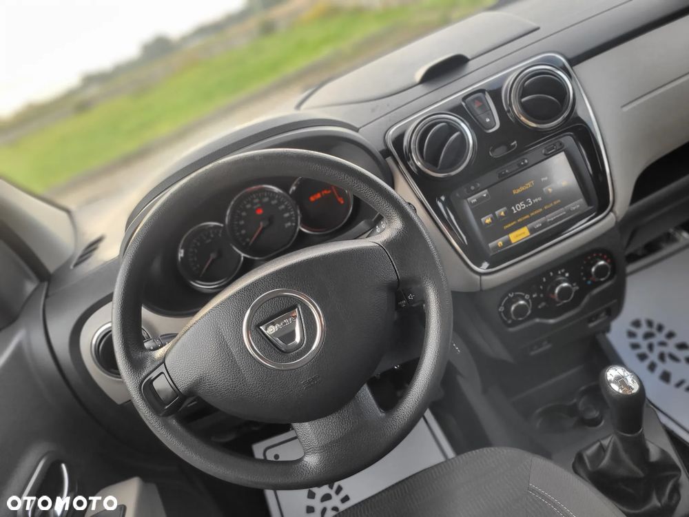 Dacia Lodgy 1.6 MPI 85 Laureate - 25