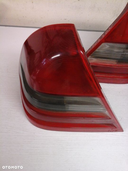 LAMPA TYLNA MB W202  SDN PRAWA LUB LEWA - 3