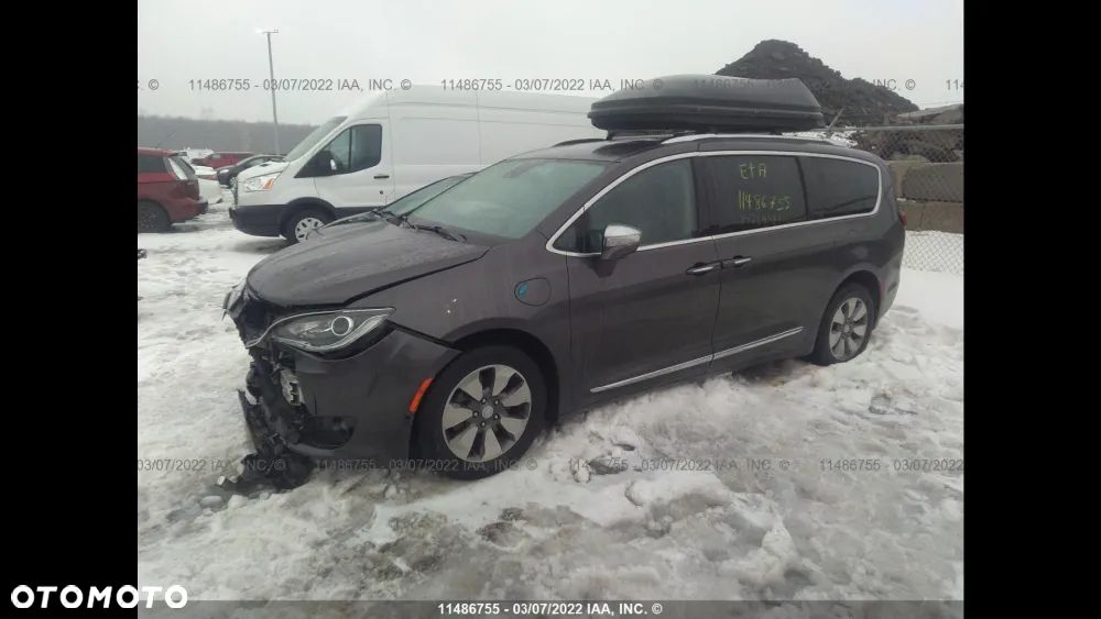 Chrysler Pacifica - 20