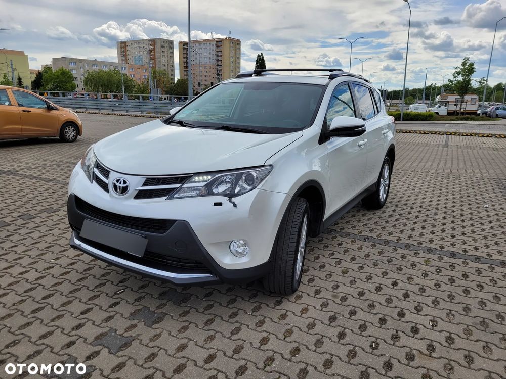 Toyota RAV4 - 1