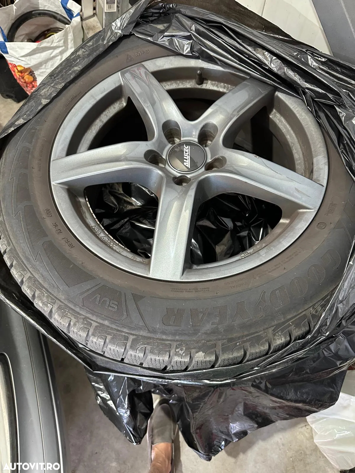Volvo XC 40 D4 AWD Geartronic R-Design - 22