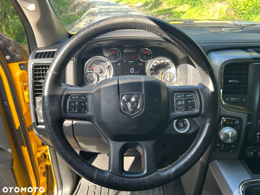 Dodge RAM 5.7 4x4 - 10