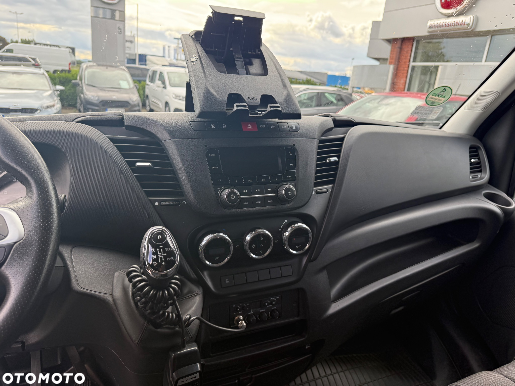 Iveco Daily 35S18 Automat - 10