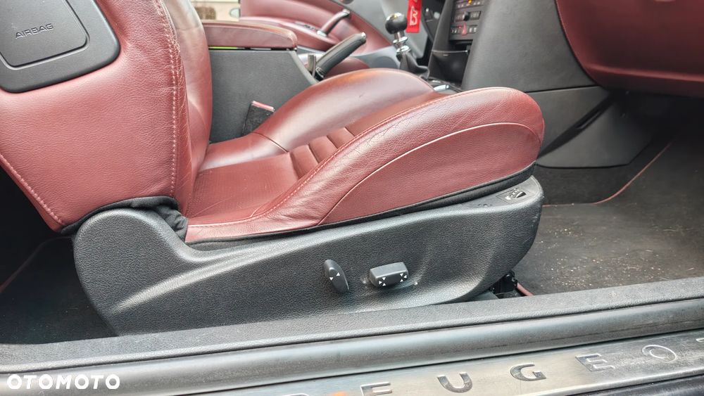 Peugeot 407 3.0 V6 Sport - 25