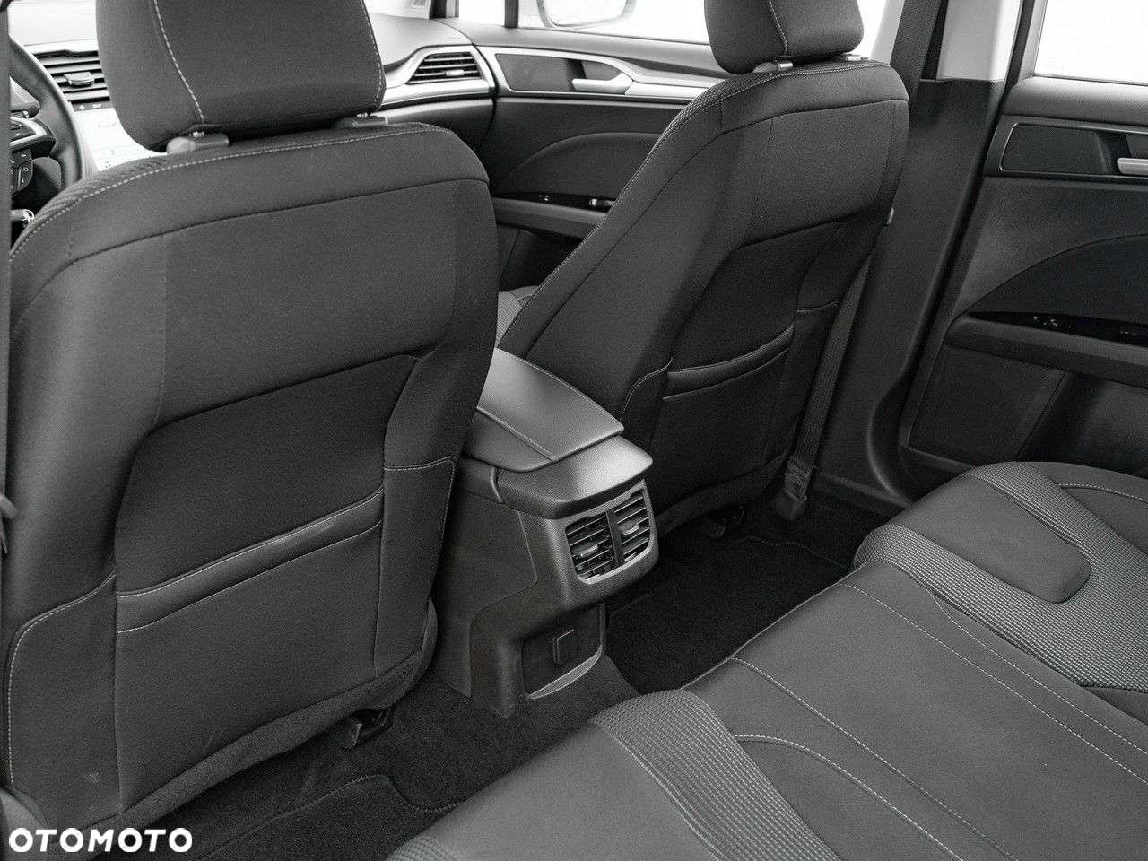 Ford Mondeo 2.0 EcoBlue Trend - 26
