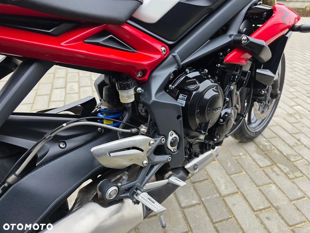 Triumph Street Triple - 30