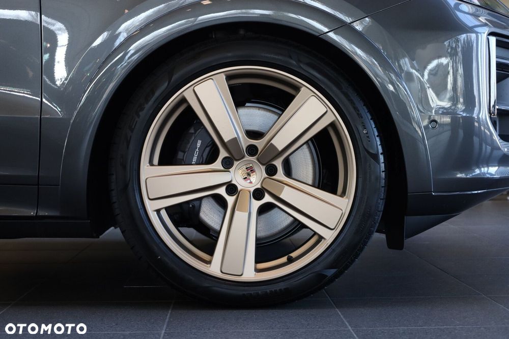 Porsche Cayenne - 29