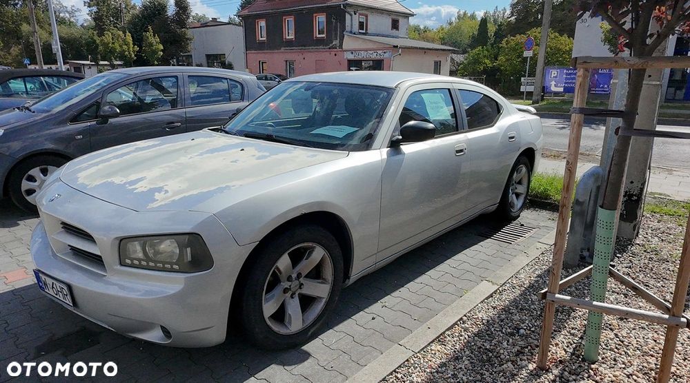 Dodge Charger 2.7 V6 SE - 3