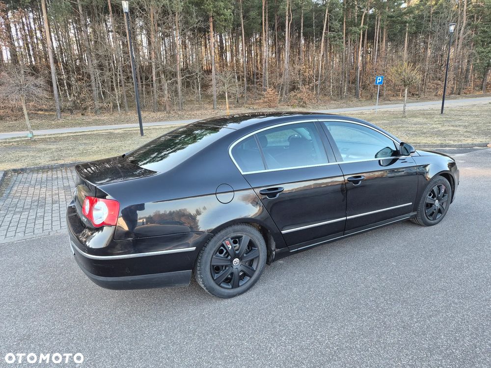 Volkswagen Passat 2.0 TDI DPF Highline - 5
