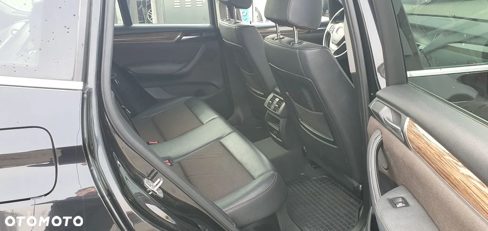 BMW X3 xDrive20d xLine - 17