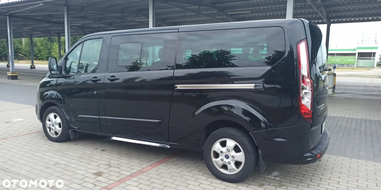 Ford Tourneo Custom - 7