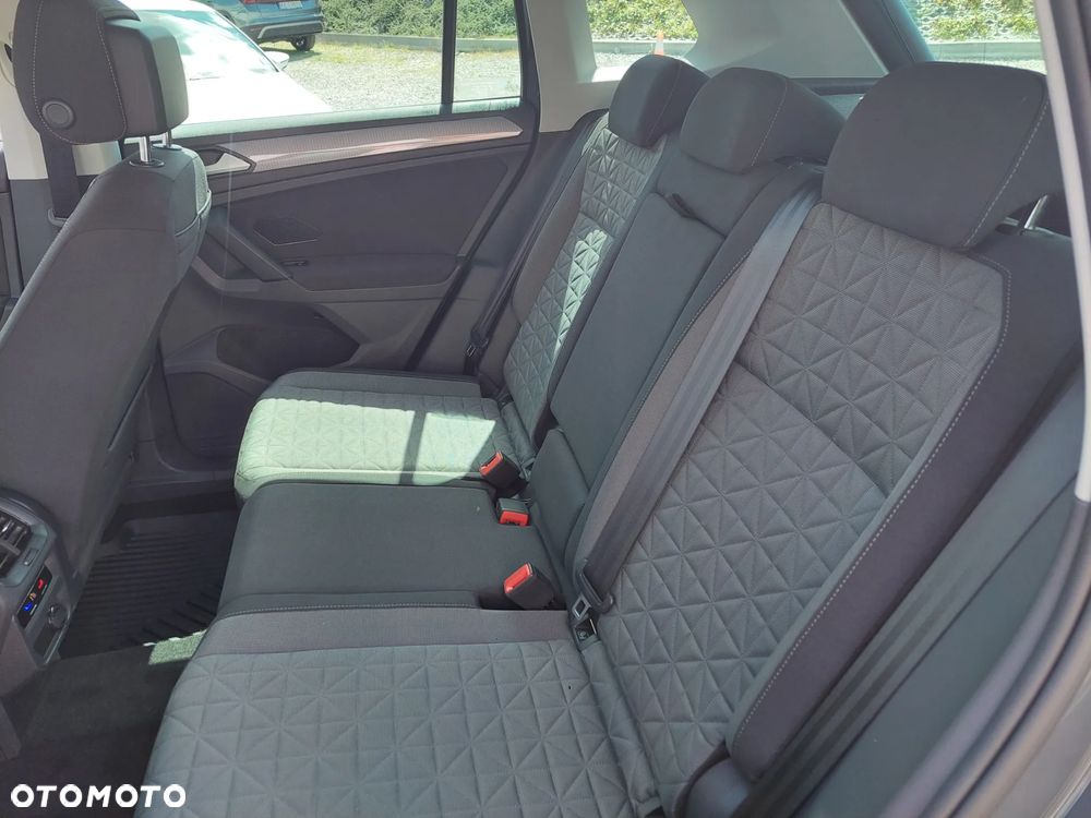 Volkswagen Tiguan 2.0 TDI SCR Elegance DSG - 27