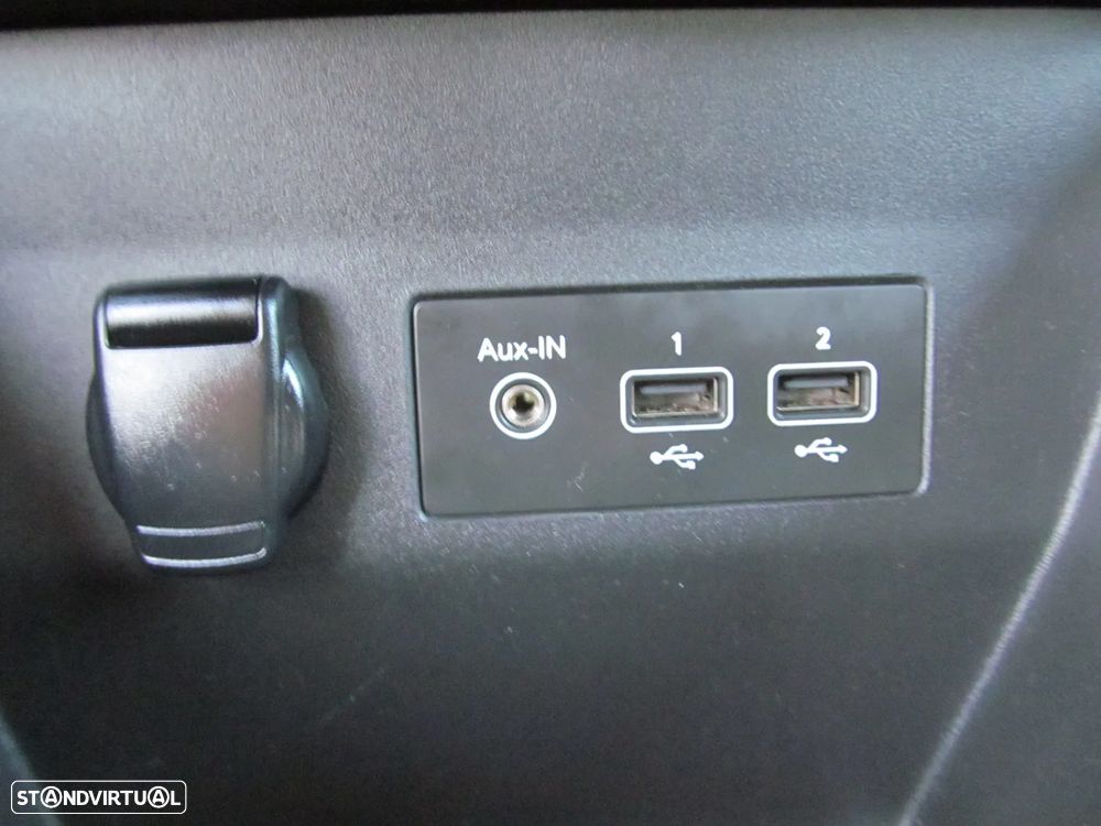 Renault Clio TCe 100 BUSINESS EDITION - 14