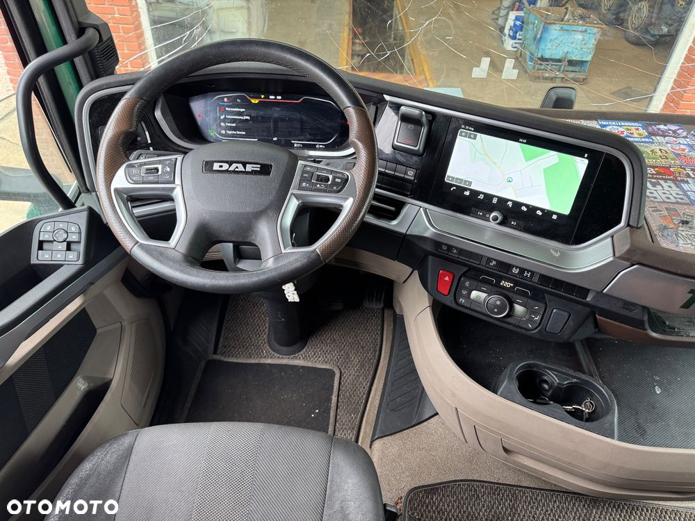 DAF XG+ 480 / ACC / CAŁY NA PODUCHACH / KLIMA POSTOJOWA/ELEKTRYCZNE ŁÓŻKO /RETARDER/ DWA ŁÓZKA / ZNIEMIEC - 12