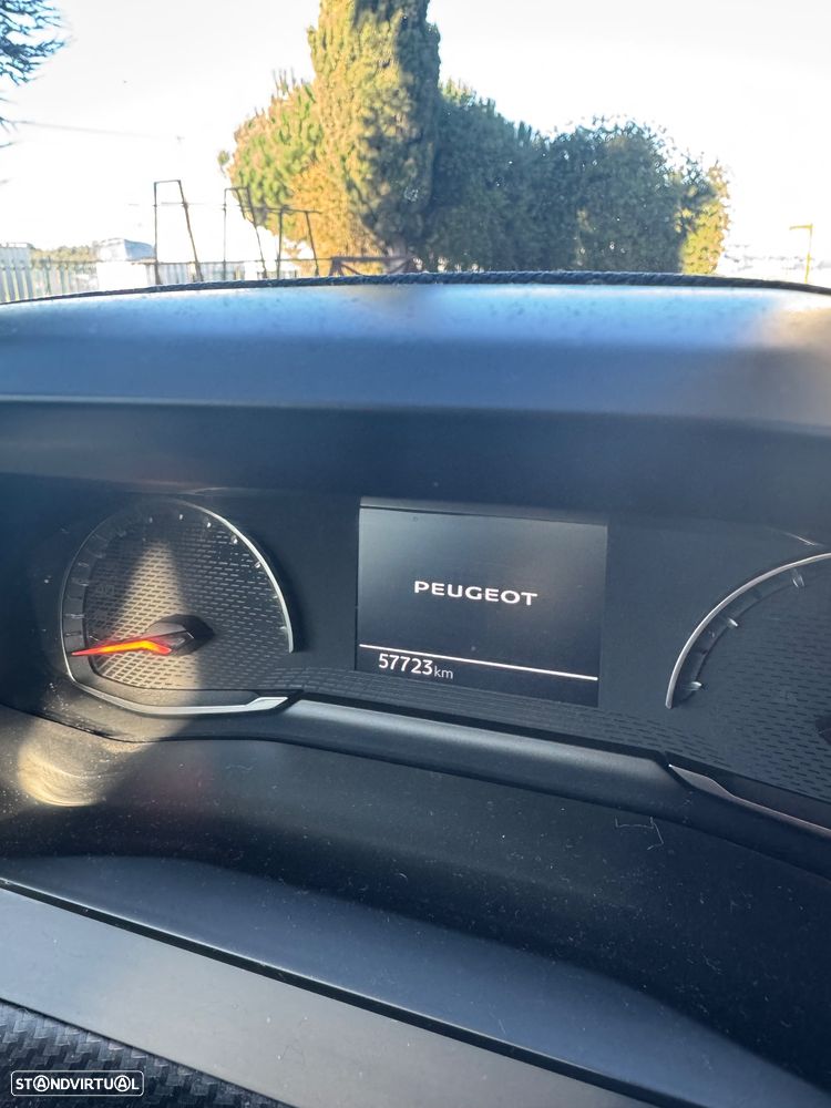 Peugeot 208 1.2 PureTech Active - 4