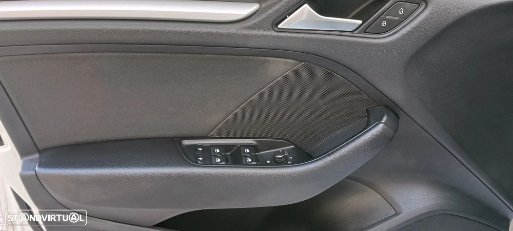 Audi A3 Sportback 30 TFSI Design - 14