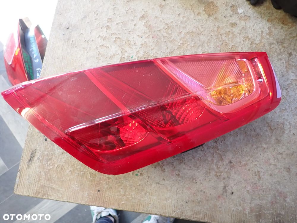FIAT GRANDE PUNTO LAMPA PRAWY TYŁ 517015900 *NOWA* - 1