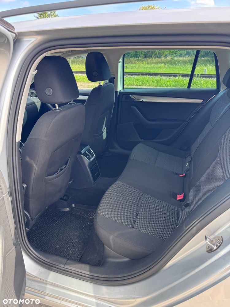 Skoda Octavia 2.0 TDI Ambition - 14