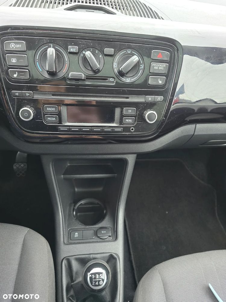 Volkswagen up! 1.0 high EU6 - 8