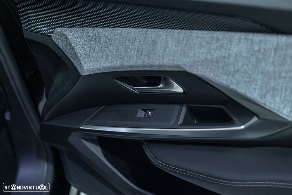 Peugeot 5008 1.6 Plug-in Hybrid GT e-DCS7 - 31